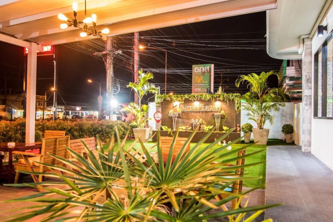 Thap Sakae Hotel Bagian luar foto